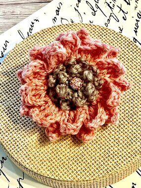 Pretty in PINK Crocheted SUNFLOWER BROOCH/KEYCHAIN/BAG CHARM w/Pink Rhinestone